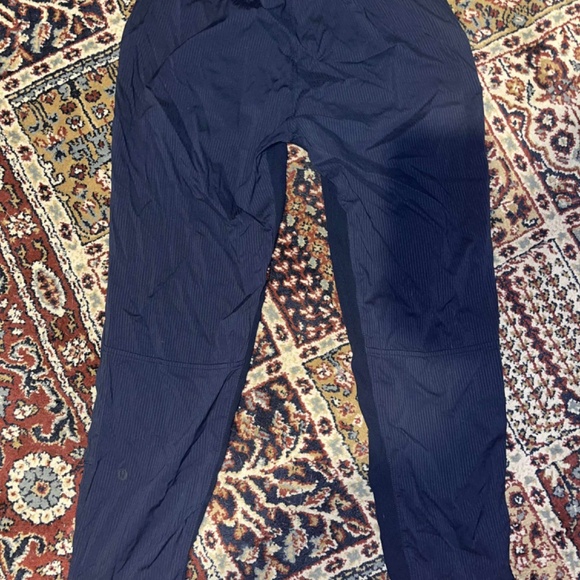 4 pairs of size 2 Lululemon bundle - Picture 4 of 6
